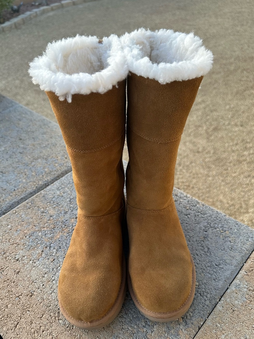 Koolaburra by UGG Aribel Tall boots in chestnut suede with a plush faux-fur